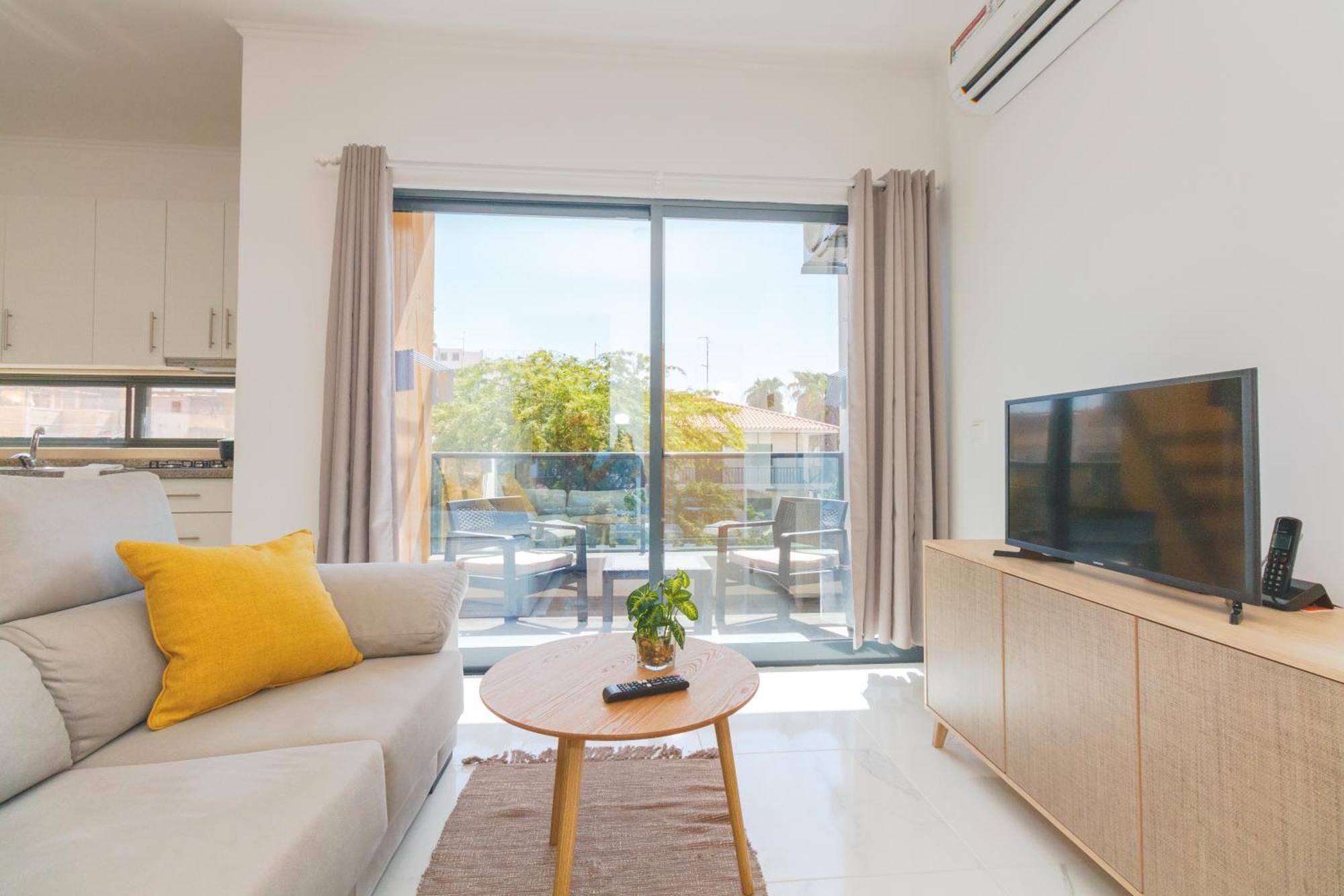 Brand New Spacious T3 Apartment In Санта-Мария Экстерьер фото