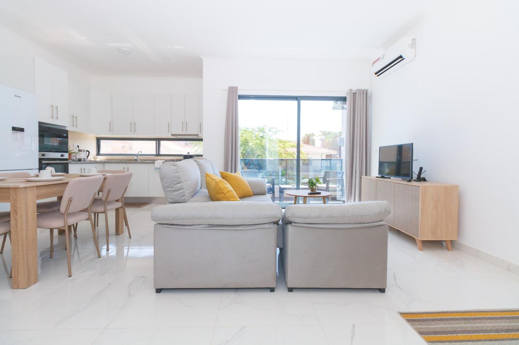 Brand New Spacious T3 Apartment In Санта-Мария Экстерьер фото
